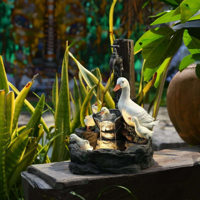 Solar Resin Duck Garden Fountain